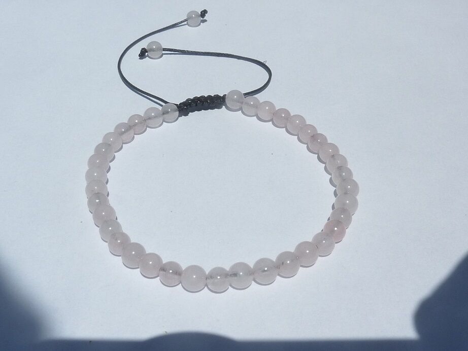 Bracelet réglable Quartz rose – perles rondes 4 mm