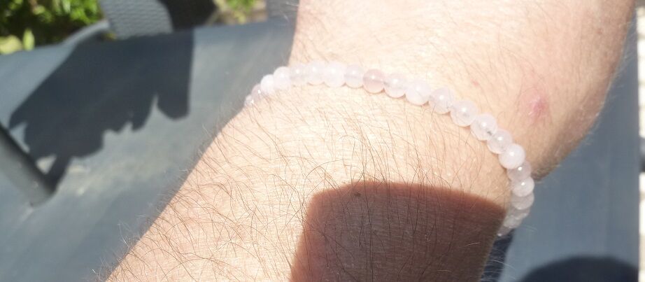 Bracelet réglable Quartz rose – perles rondes 4 mm