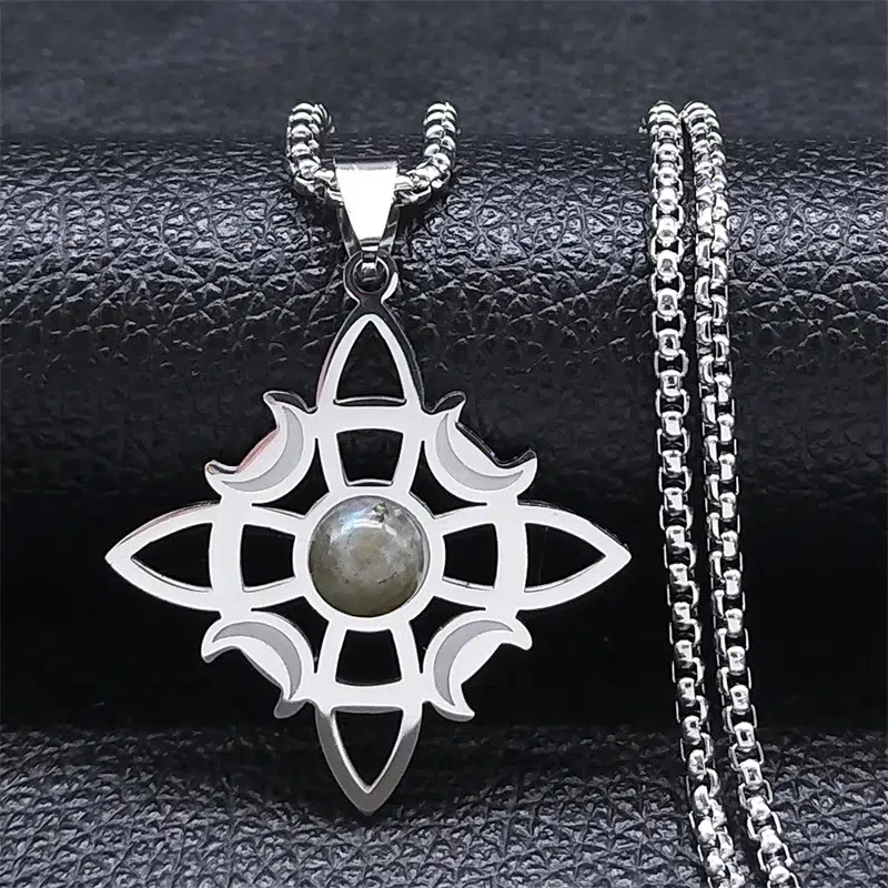Collier pendentif noeud de sorcière (Wiccan) Labradorite
