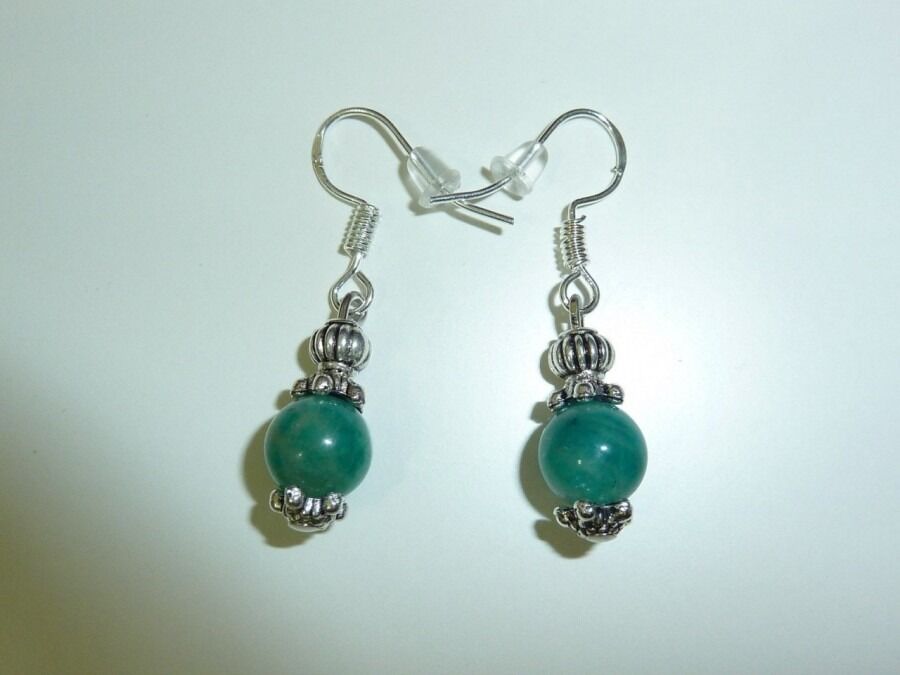 BOUCLES D'OREILLES EN AMAZONITE PERLES 8MM