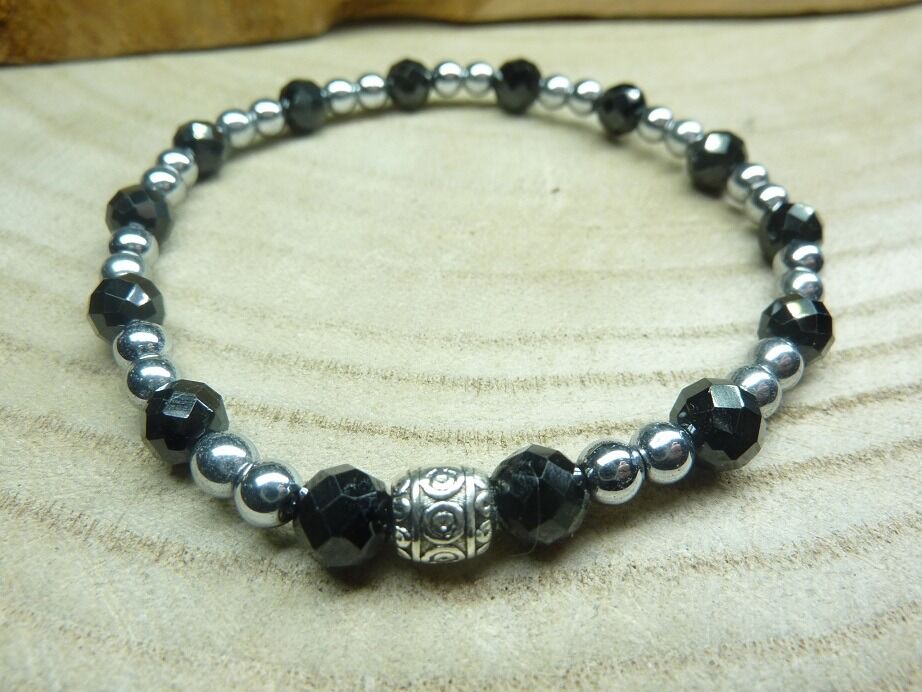 Bracelet spinelle noir à facettes 6 mm
