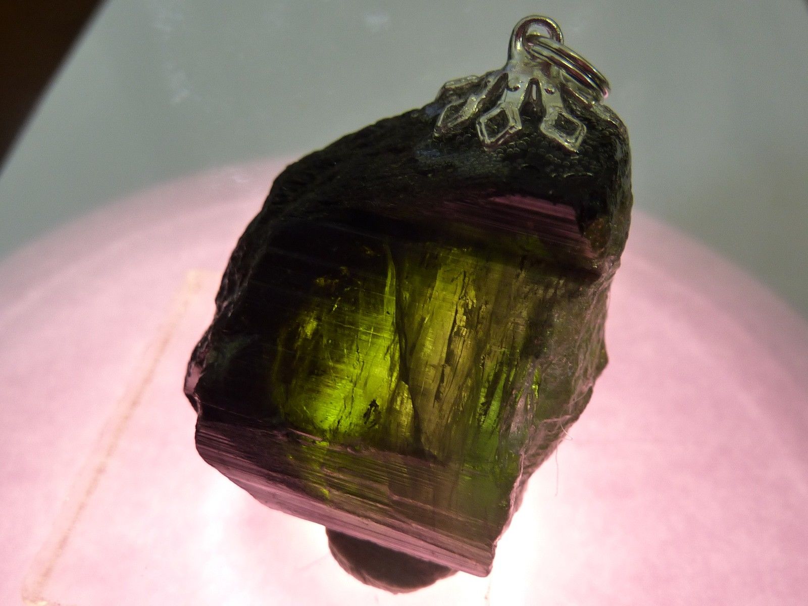 PENDENTIF TOURMALINE VERTE VERDELITE 25.6 GR GEMME RARE