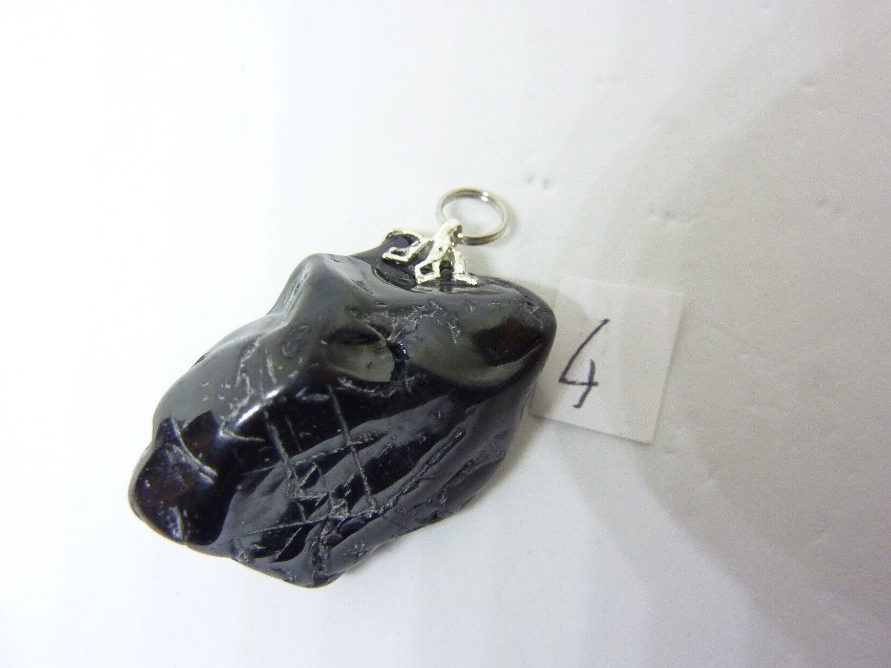 MASSIF PENDENTIF PROTECTION SPINELLE NOIRE 30 gr REF 9772 – Image 3