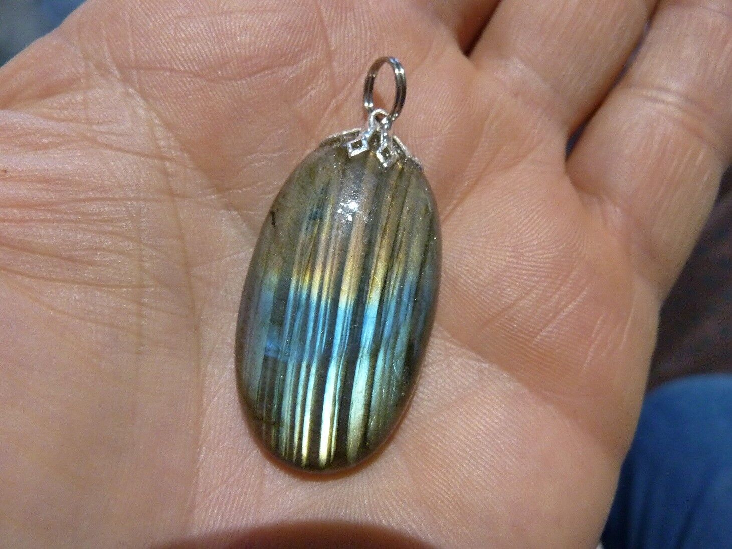 Pendentif protection Labradorite ref 9517 – Image 2