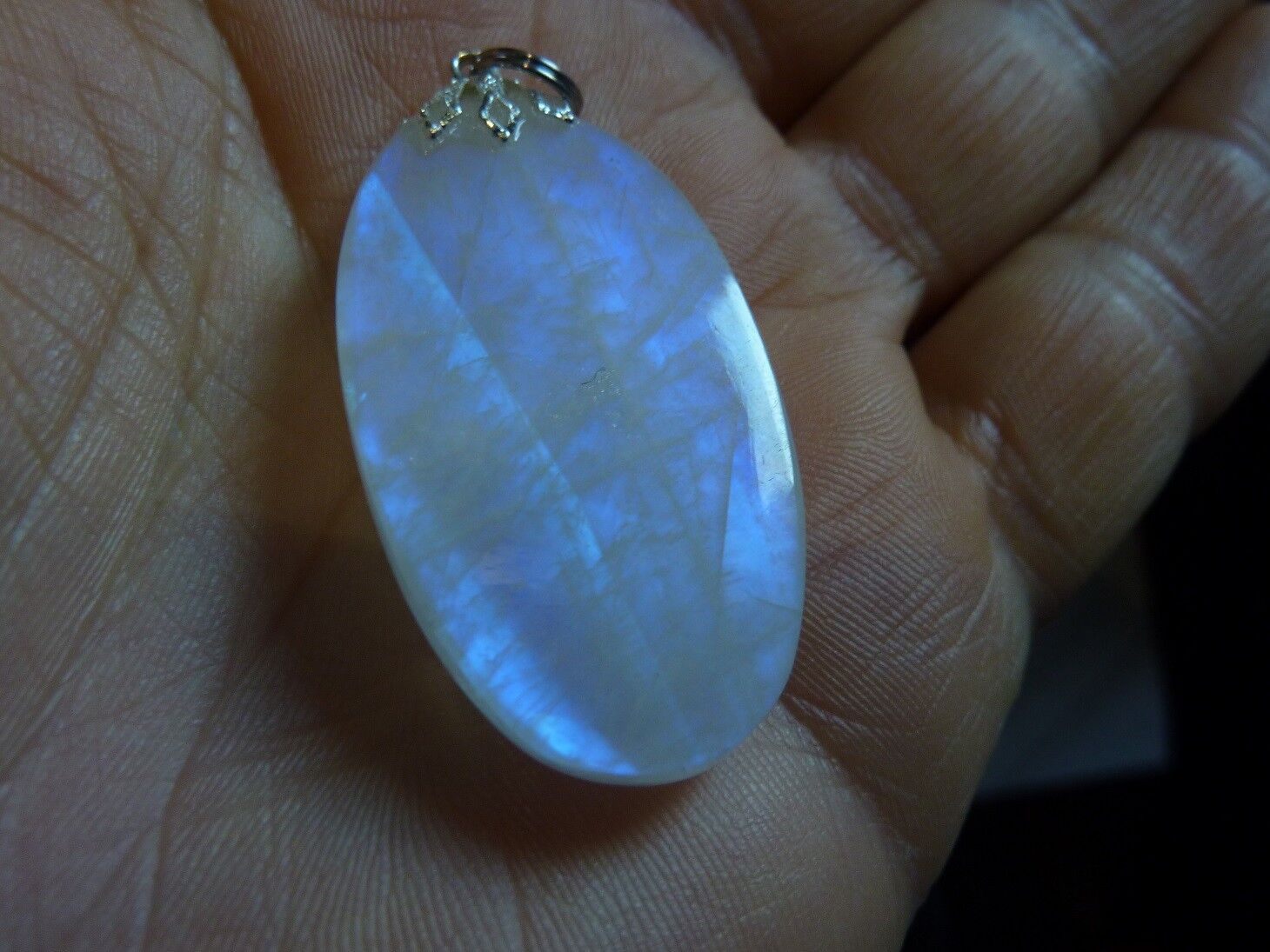 Pendentif Pierre de lune Quiétude et intuition ref 1780 – Image 3