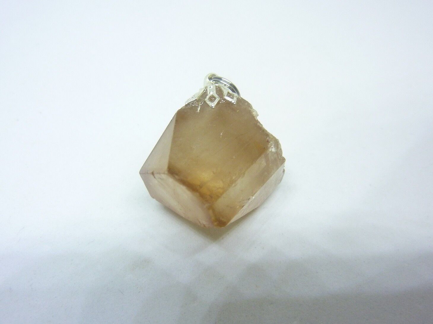 SUBLIME PENDENTIF TOPAZE IMPERIALE GEMME 15,7 GR 78 CARATS TRES RARE ref 2943