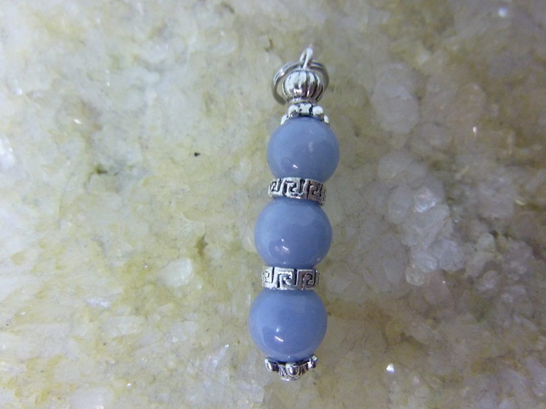 PENDENTIF ANGELITE (anhydrite) PERLES 8 MM