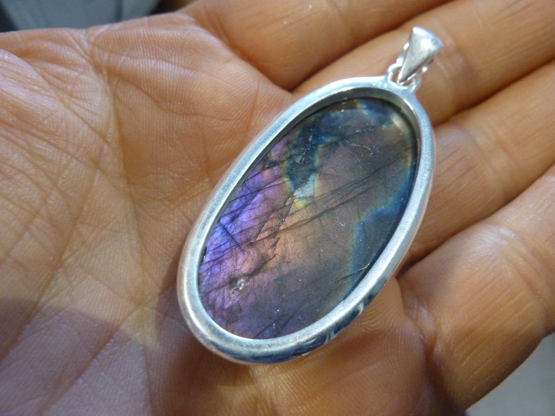 Gros pendentif Labradorite violet très rare! Monture argent 925 ref 632