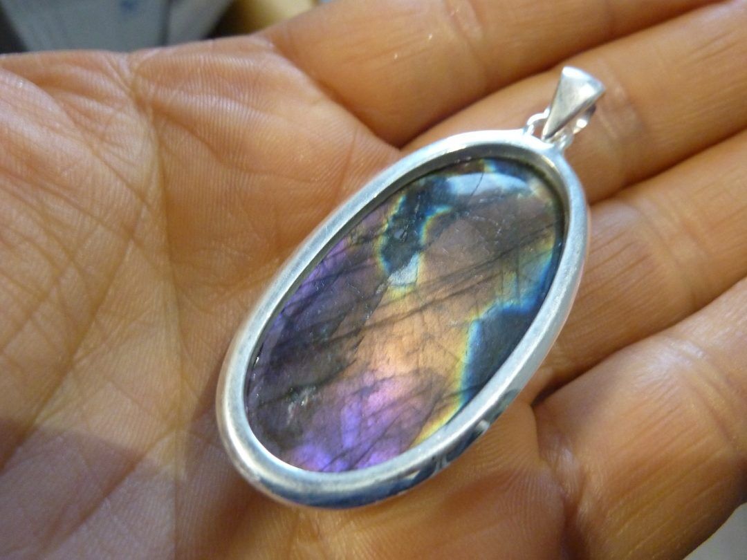 Gros pendentif Labradorite violet très rare! Monture argent 925 ref 632