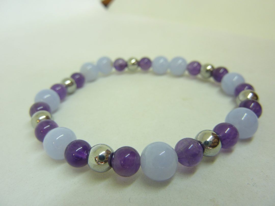 Bracelet Calcédoine bleue,amethyste,hématite