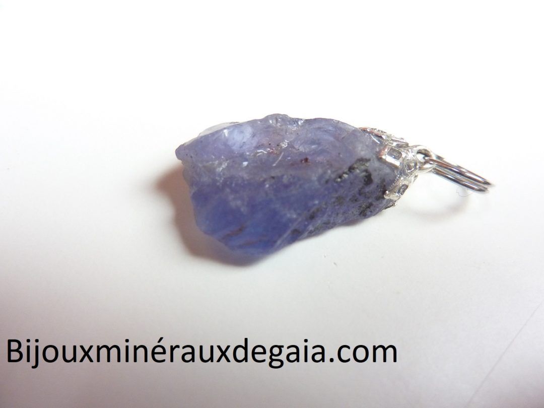 Pendentif Tanzanite brut 3,2 gr très rare ref 6190