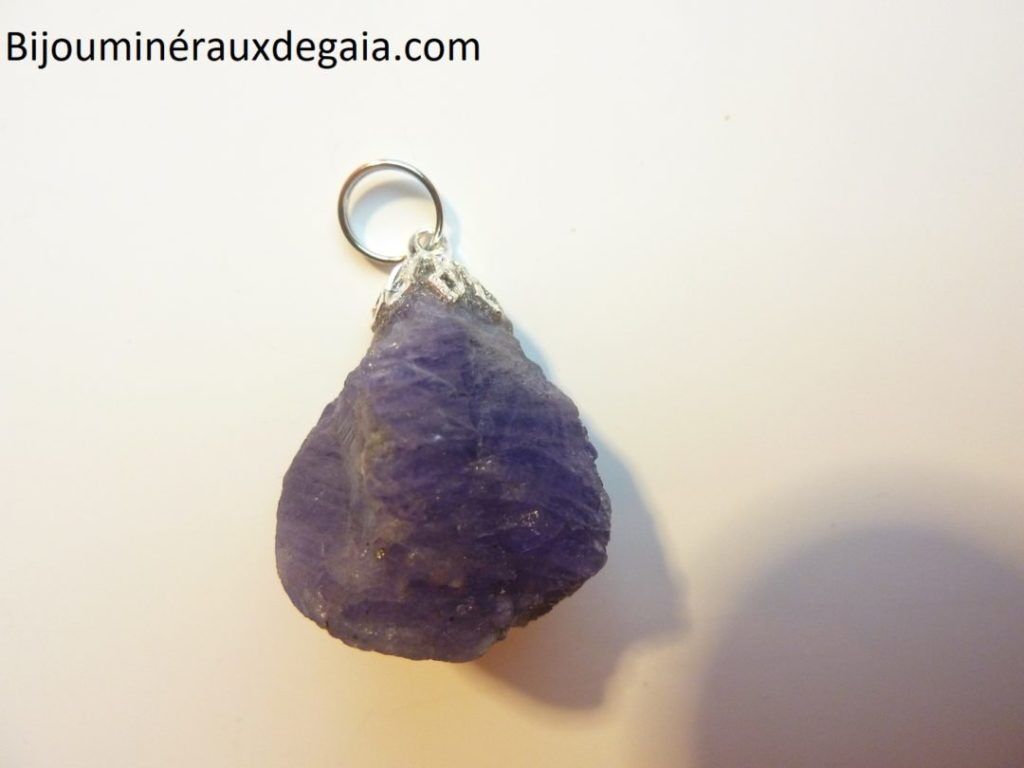 Pendentif Tanzanite brut 11,2 gr très rare ref 1675
