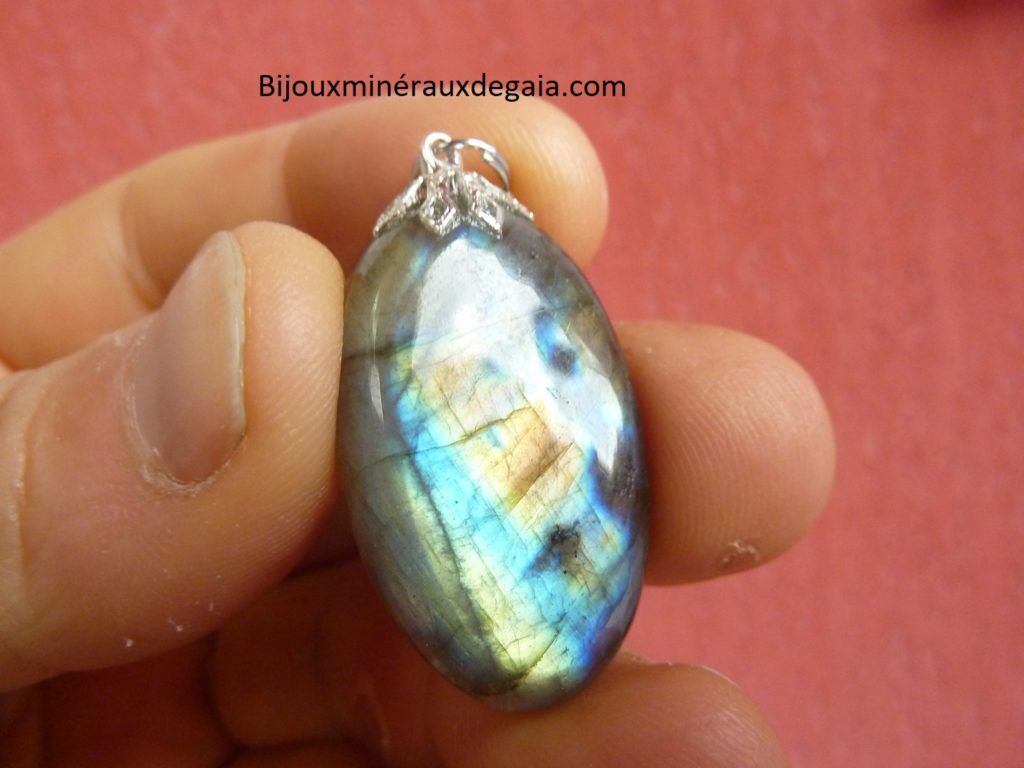 Pendentif Labradorite Poids 8,8 gr ref 1157