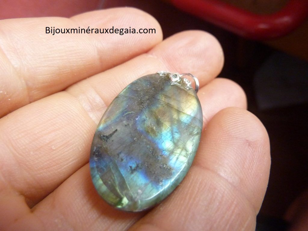 Pendentif Labradorite Poids 8,8 gr ref 1157