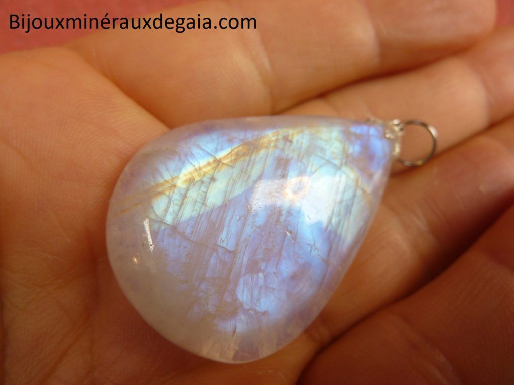 Pendentif Pierre de lune gemme poids 19,5 gr AA+ REF 6953