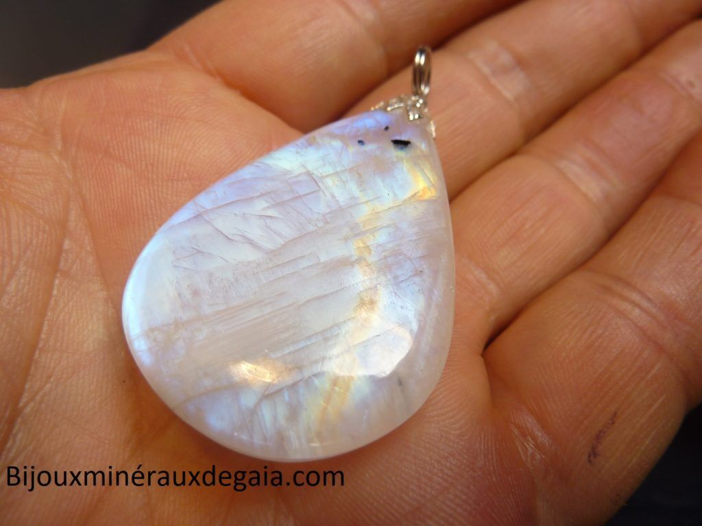 Pendentif Pierre de lune gemme poids 19,5 gr AA+ REF 6953