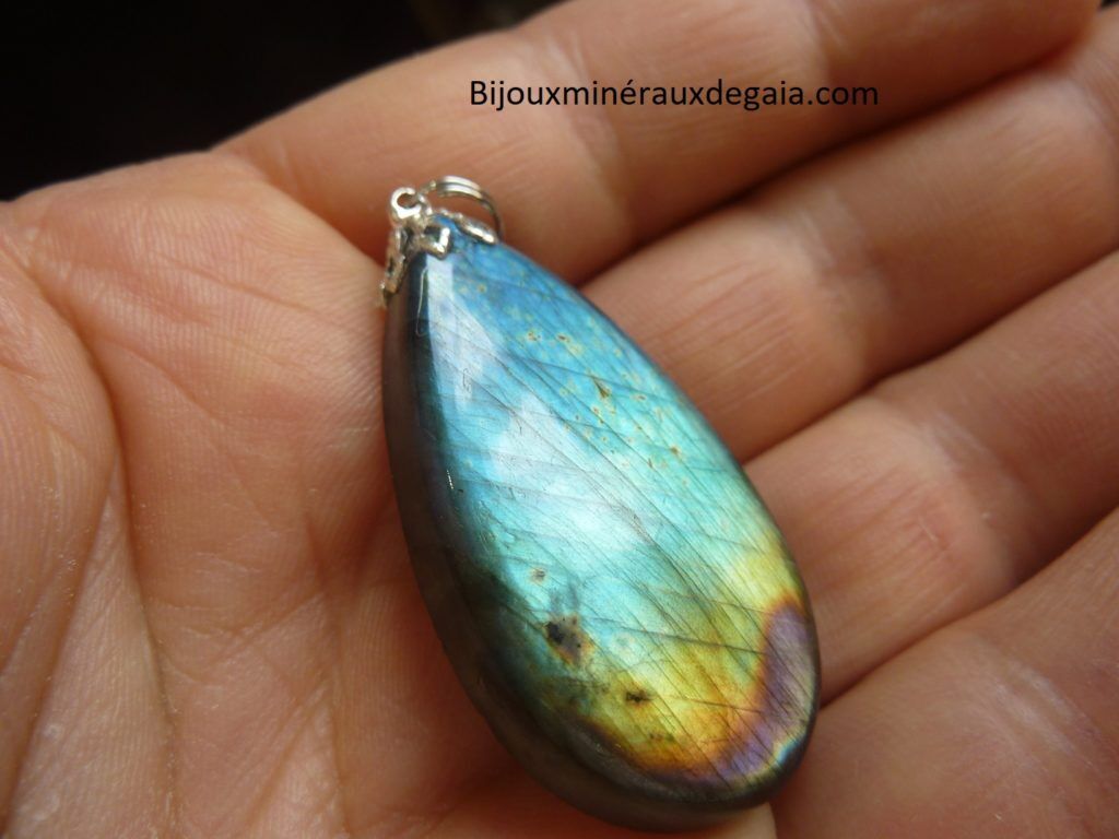 PENDENTIF LABRADORITE Poids 12 gr REF 3406