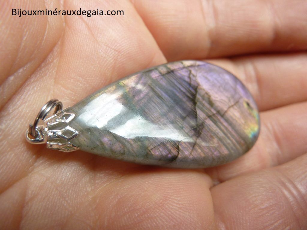 Pendentif Labradorite violet Rare ! Poids 14,5 gr ref 9116