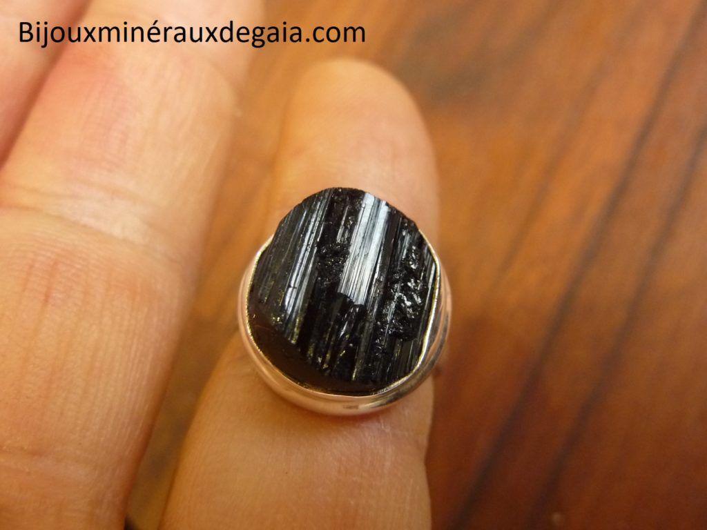 Bague Tourmaline brut monture argent 925 TAILLE 52 3/4 ref 6682