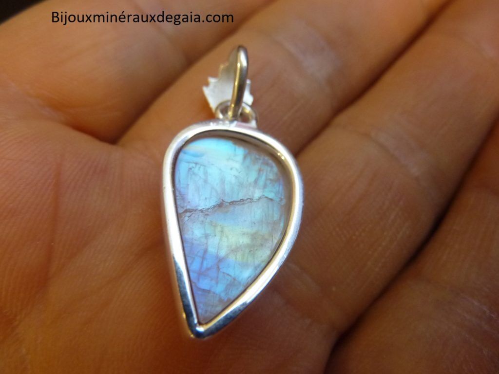 Pendentif pierre de lune monture argent 925 ref 1138