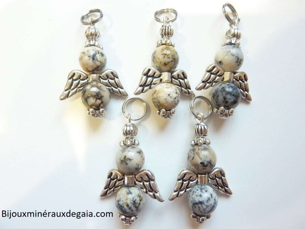 Pendentif Merlinite opale dentritique ange