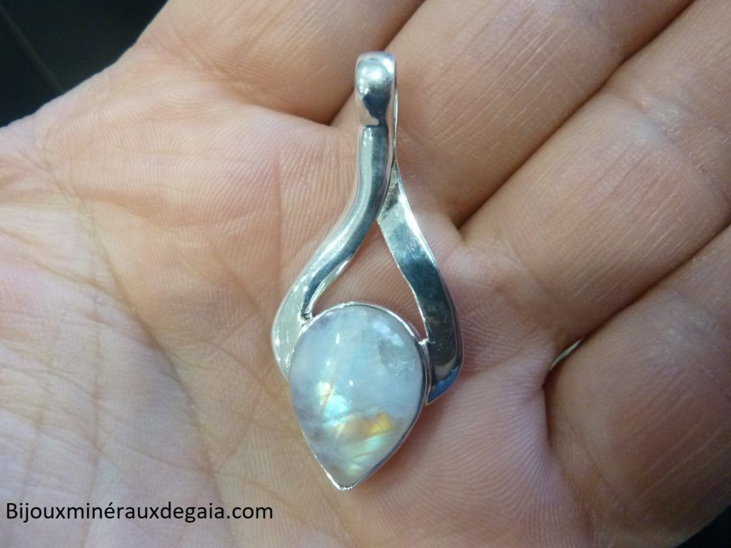 Pendentif pierre de lune monture argent 925 ref 0738