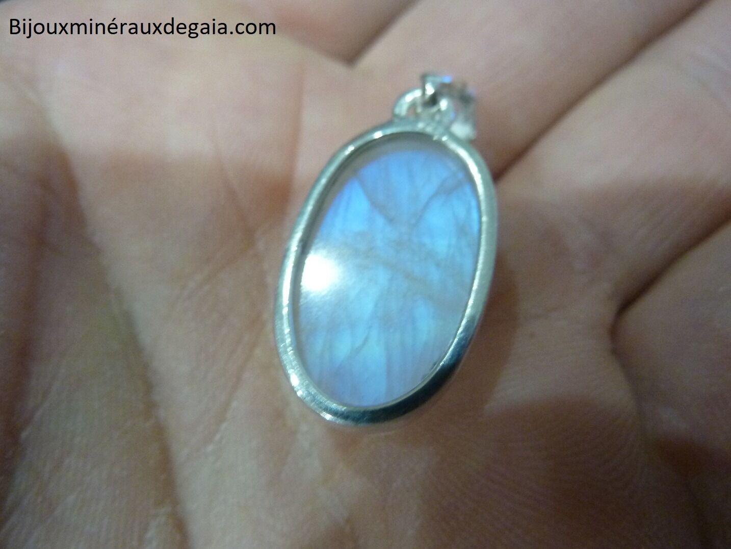 Pendentif Pierre de lune visage sculpté Monture argent 925 Ref 0918