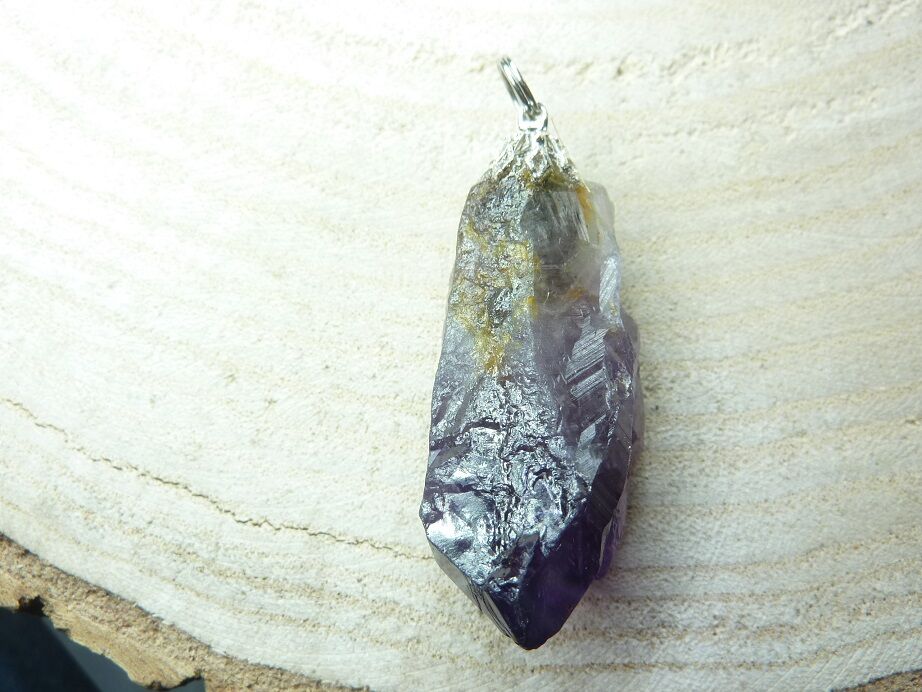 Pendentif Cacoxénite super seven très rare Ref 1818