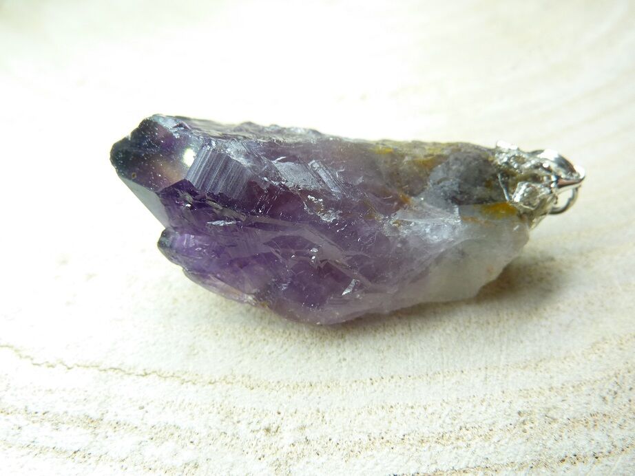 Pendentif Cacoxénite super seven très rare Ref 1818