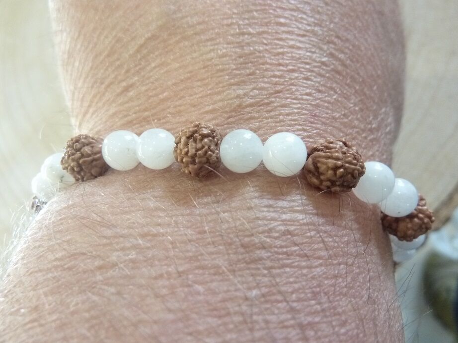 Bracelet Rudraksha-Pierre de lune - Perles 8-6 mm