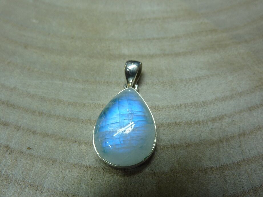 Pendentif pierre de lune monture argent 925 ref 4850