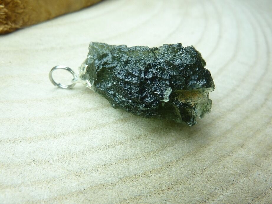Pendentif Moldavite 11,2 gr ref 0108