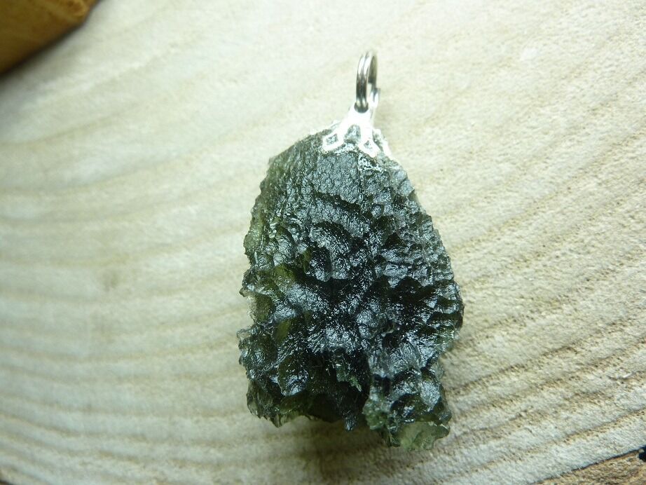 Pendentif Moldavite 11,2 gr ref 0108