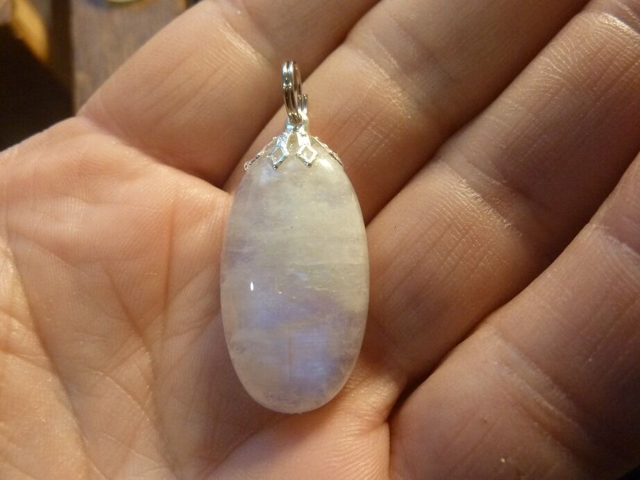 Pendentif Pierre de lune ref 7843