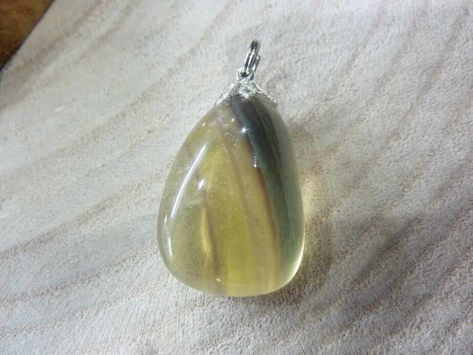 Pendentif Fluorite jaune ref 2806