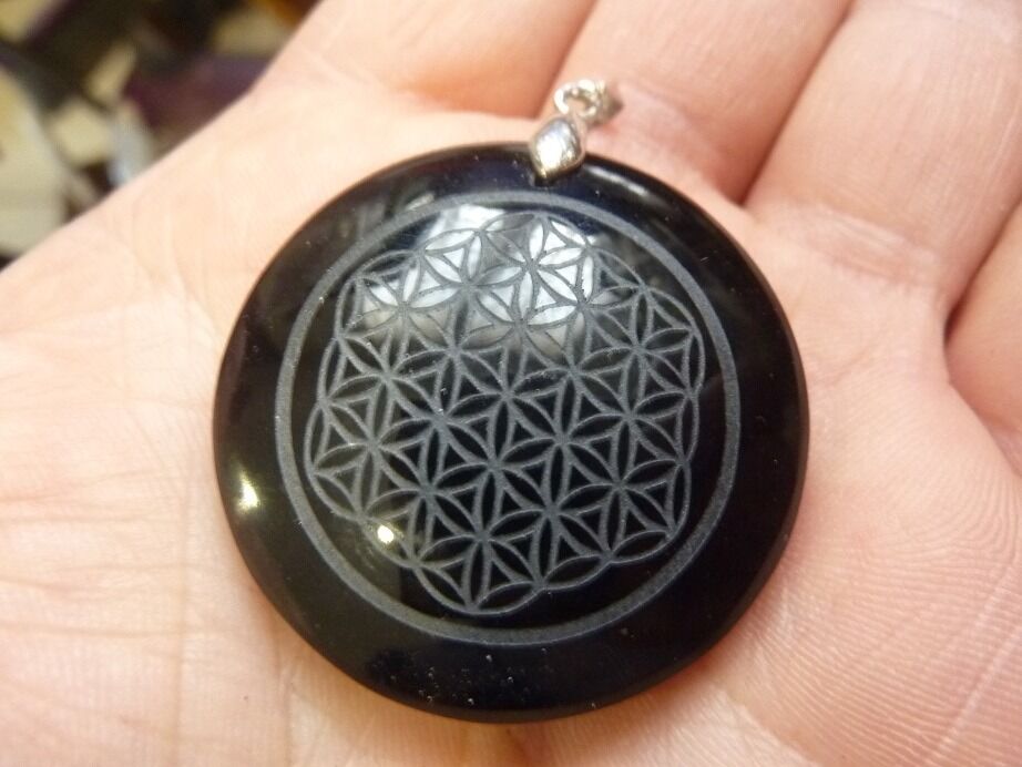 Pendentif Fleur de vie Obsidienne noire