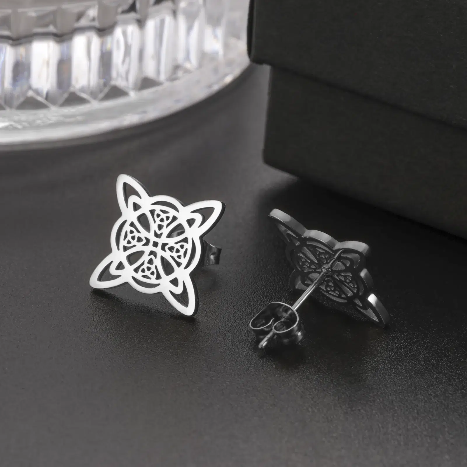 Boucles d'oreilles noeud de sorcière (Wiccan) Ref Argent 2