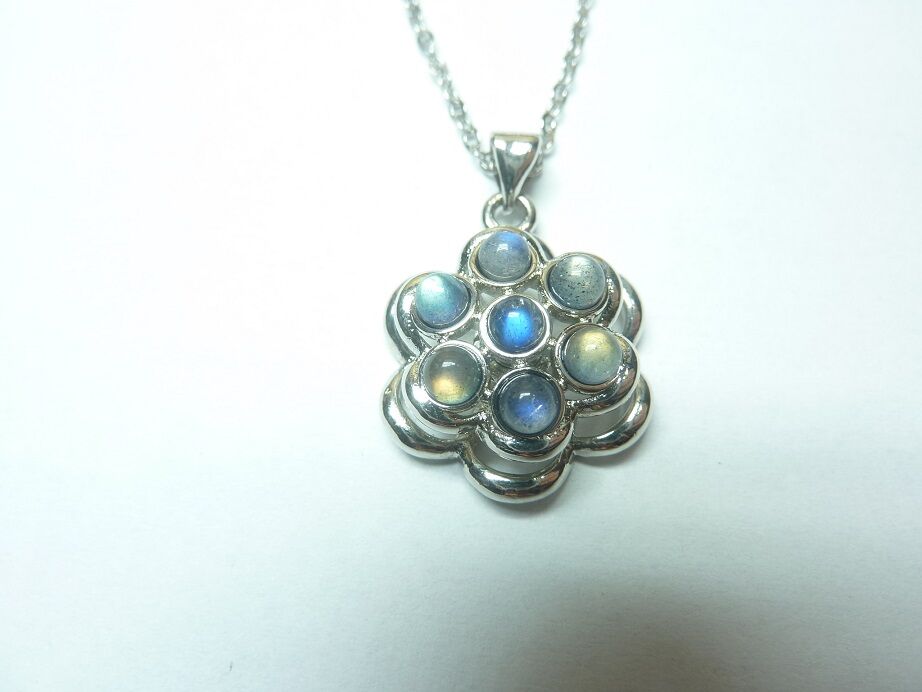 Pendentif anti-stress Labradorite + chaine acier inoxydable 50 cm