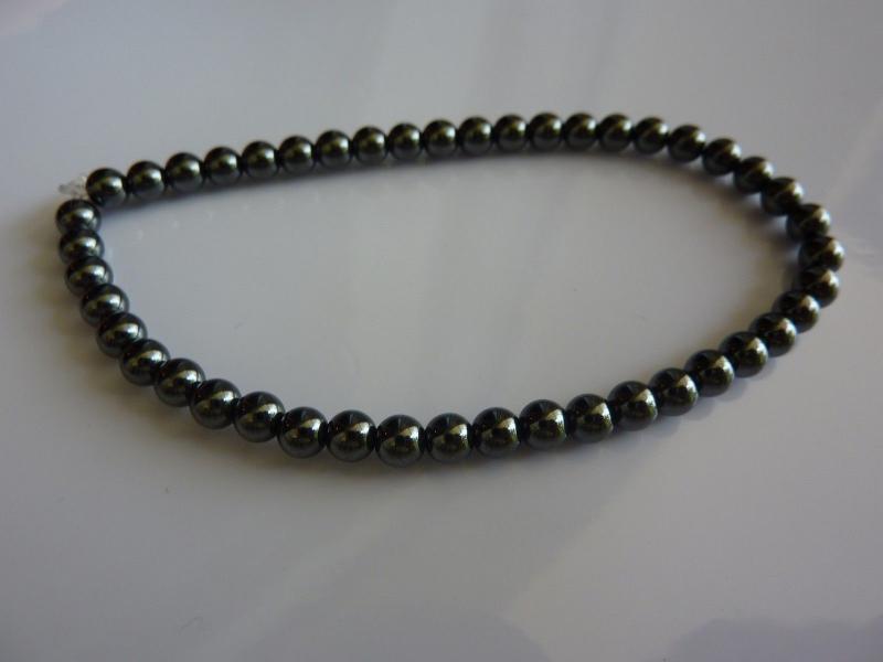 Bracelet en hématite perles rondes 4 mm