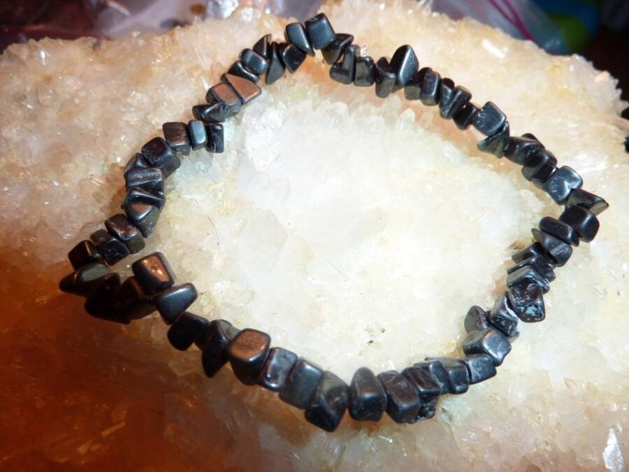 BRACELET HEMATITE PERLES multiformes 4-6mm