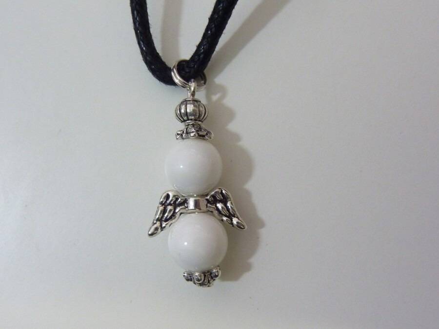 PENDENTIF ANGE JADE BLANC 8 MM
