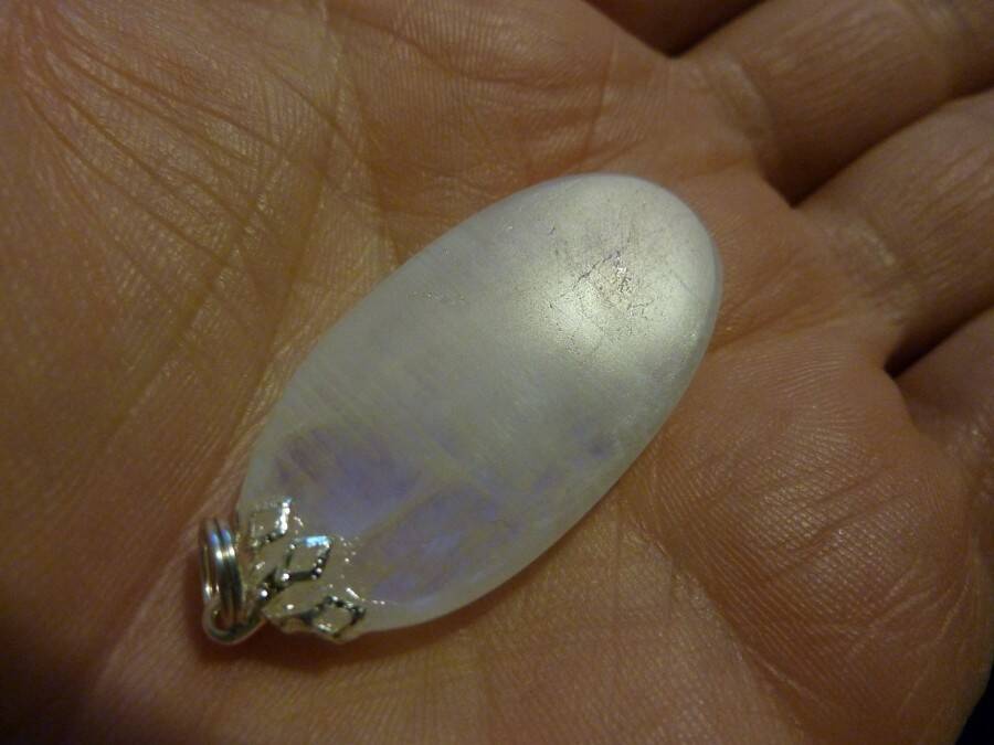 PENDENTIF PIERRE DE LUNE GEMME 45.5 cts AAA+ ref 1904 – Image 2