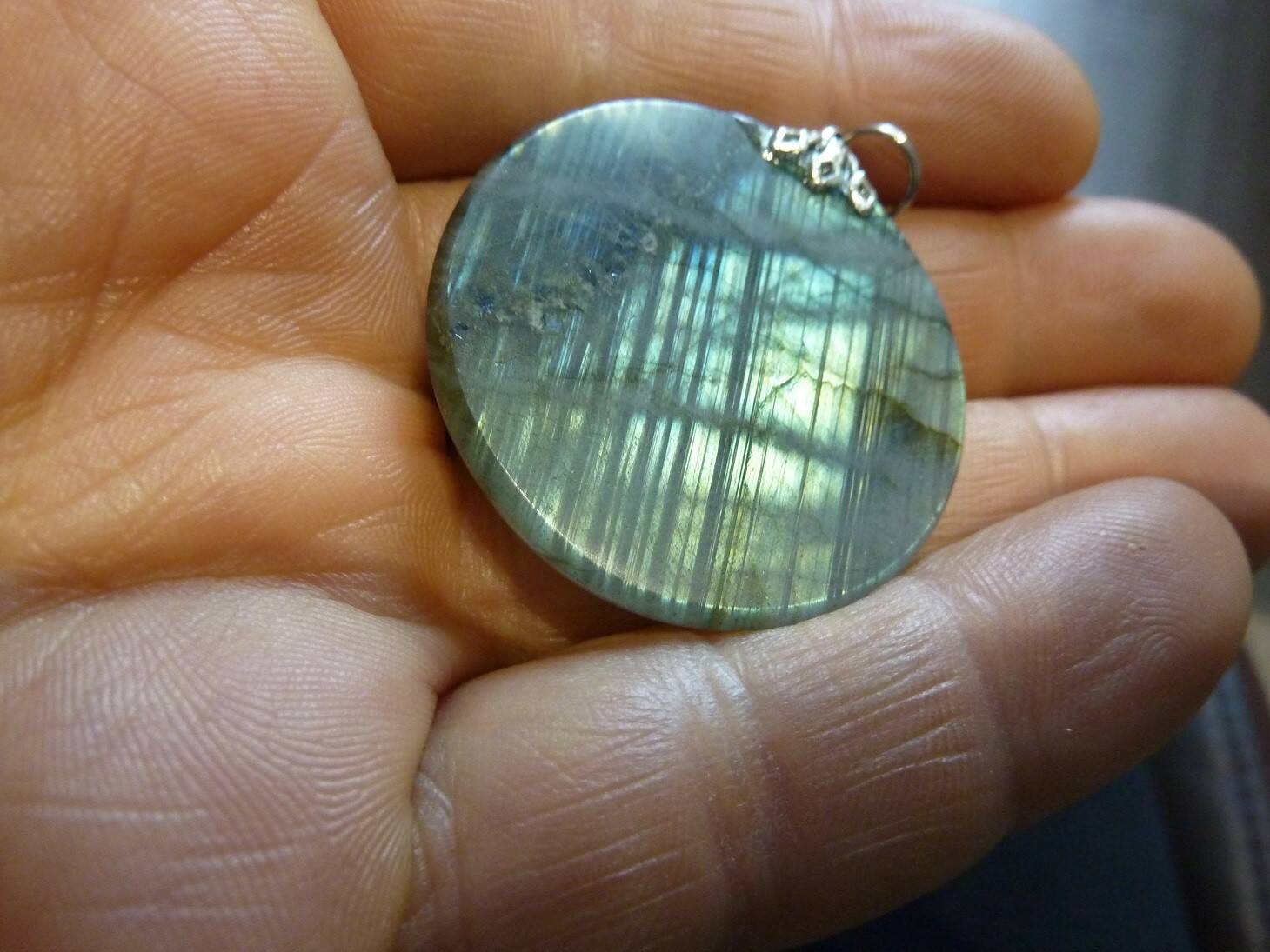 PENDENTIF PROTECTION EN LABRADORITE ref 6216 – Image 3