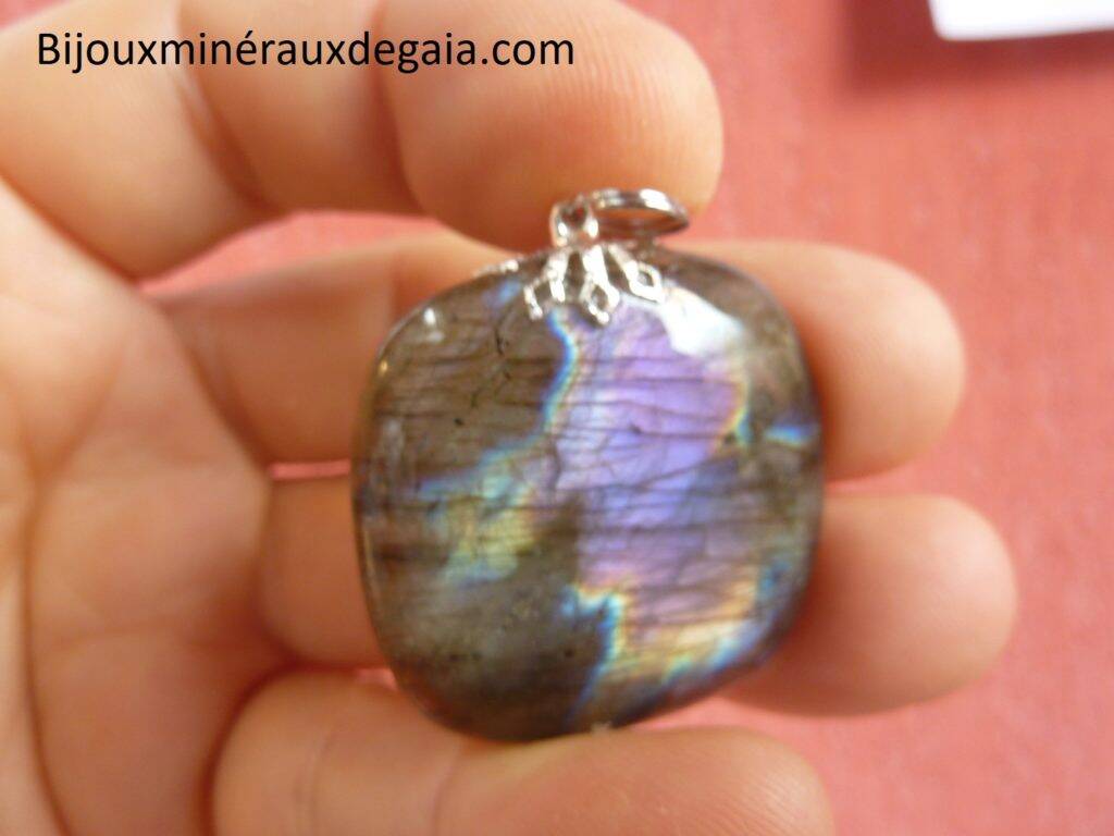 PENDENTIF LABRADORITE VIOLET RARE ! 13,7 gr REF 5038