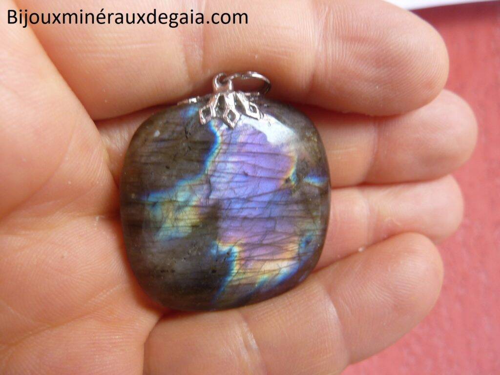 PENDENTIF LABRADORITE VIOLET RARE ! 13,7 gr REF 5038
