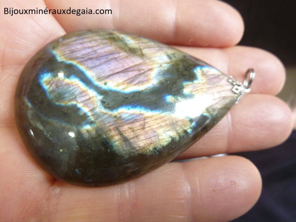 Pendentif Labradorite orange-violette Rare ! Poids 32,8 gr ref 4533
