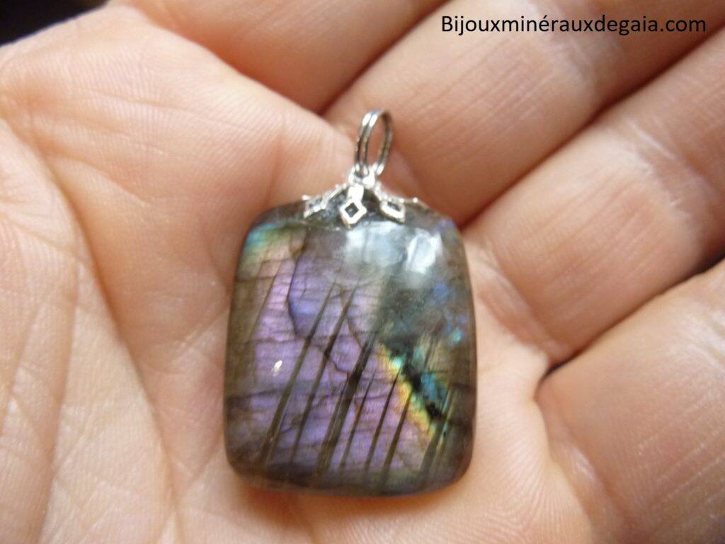 Pendentif Labradorite violet Rare ! Poids gr ref 4054