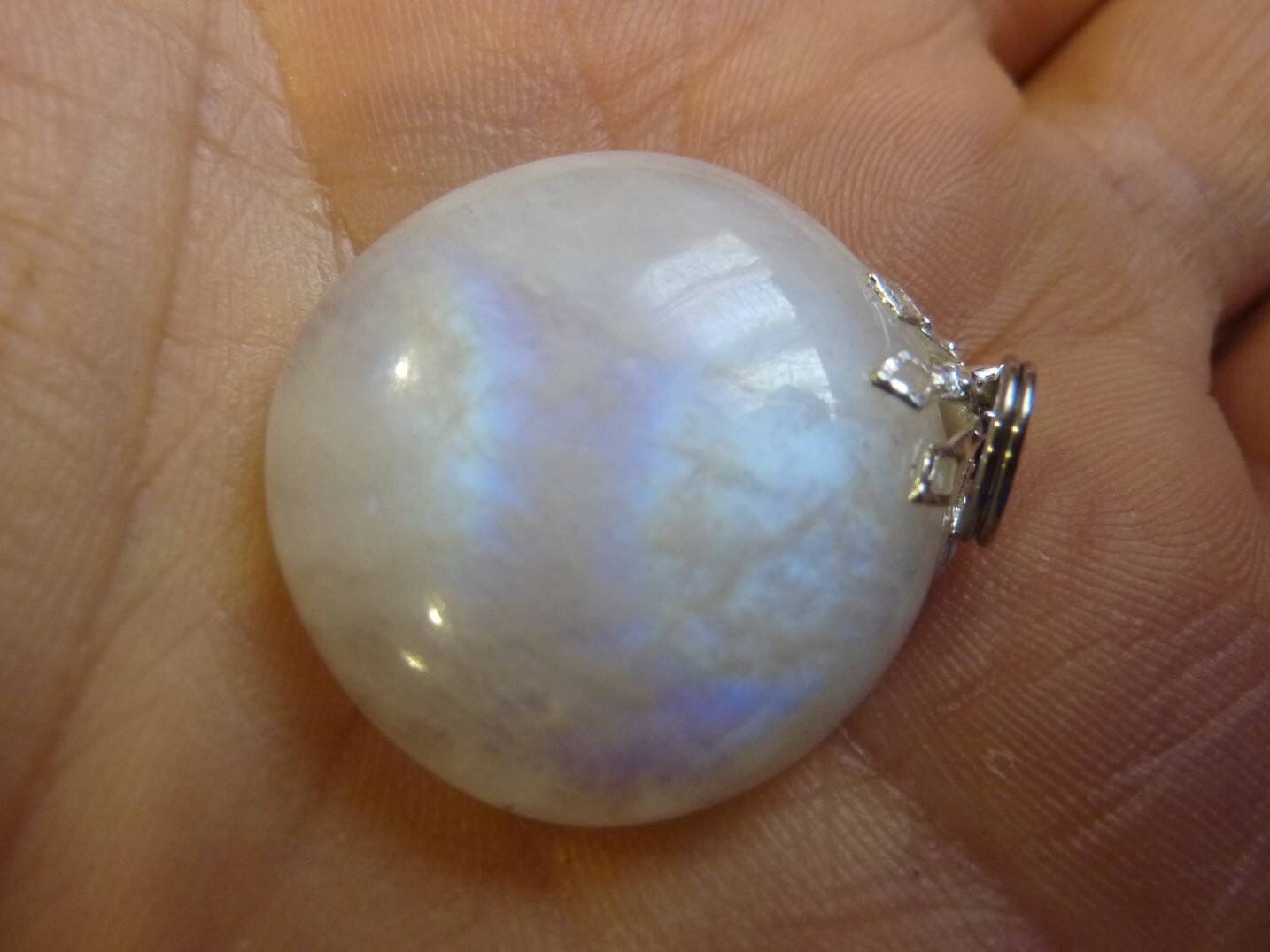 Pendentif pierre de lune gemme ref 1118