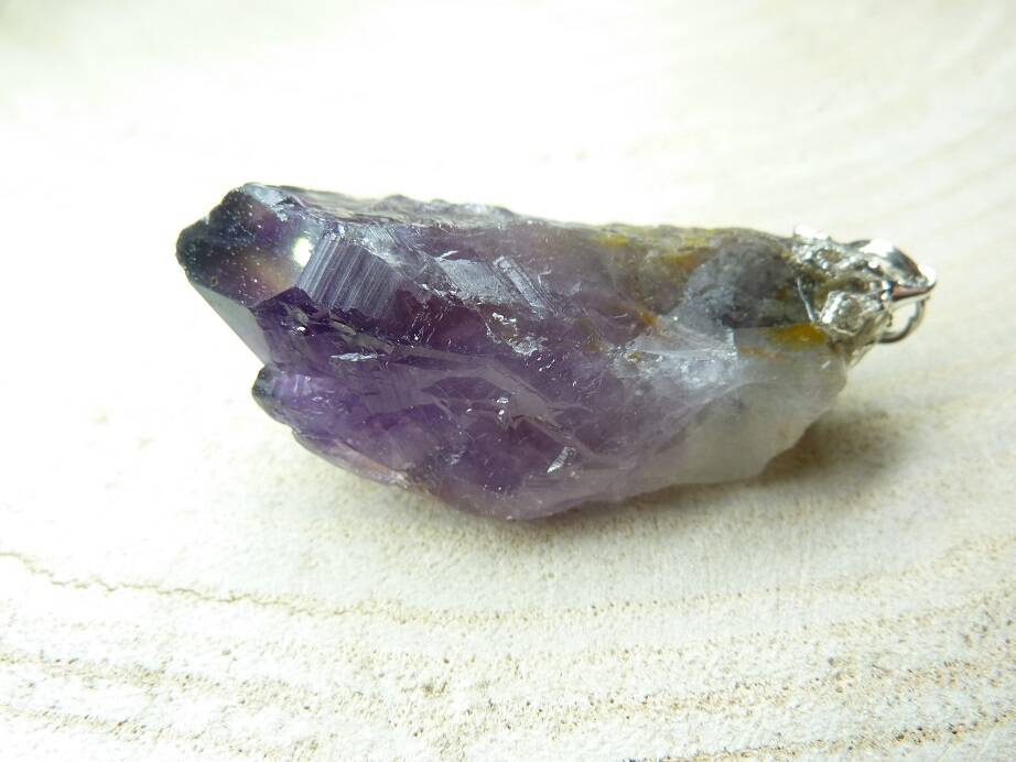 Pendentif Cacoxénite super seven très rare Ref 1818