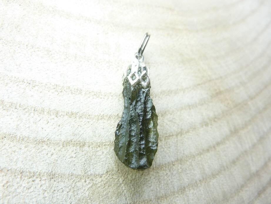 Pendentif Moldavite ref 1380